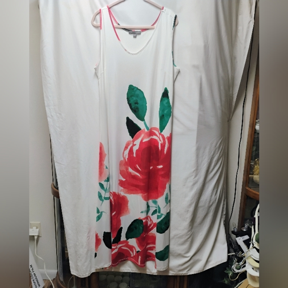 Kate & Mallory White Maxi Dress with Red Rose and Green Leaf Print